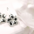 Load image into Gallery viewer, Earrings of Dawn
